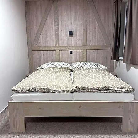 Szálloda Vesna 3*